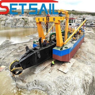 용량 강 모래 펌프와 Cumins 1137 kW 엔진과 함께 18 인치 컷터 흡수 드래거
