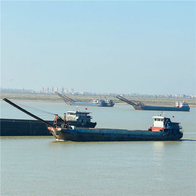 33kw-100kw 발전기 전력 500t 로딩을 위한 자기 추진 하천 모래 운송 배